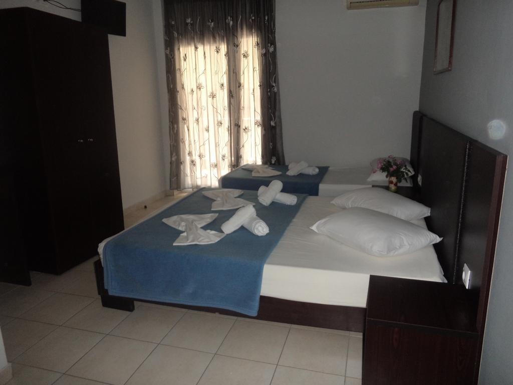Hotel Dioni Paralía Chambre photo