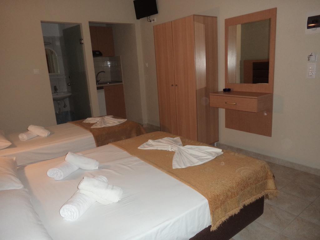 Hotel Dioni Paralía Chambre photo