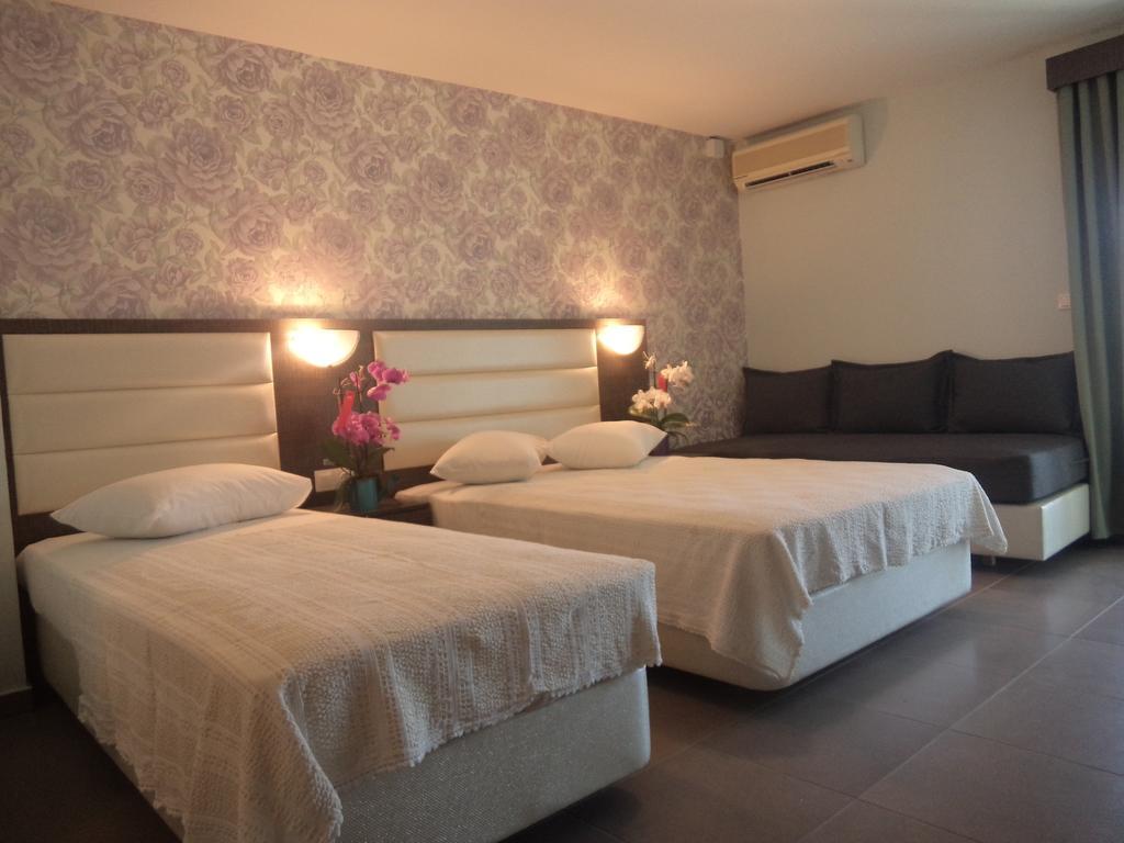 Hotel Dioni Paralía Chambre photo