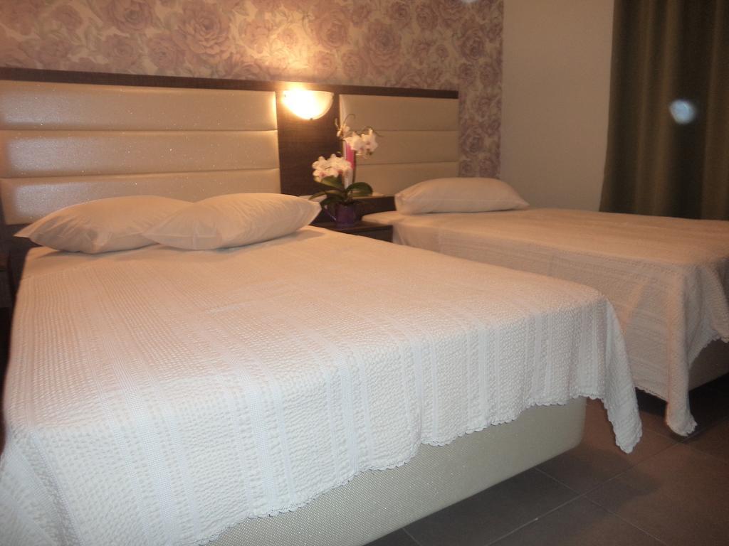 Hotel Dioni Paralía Extérieur photo