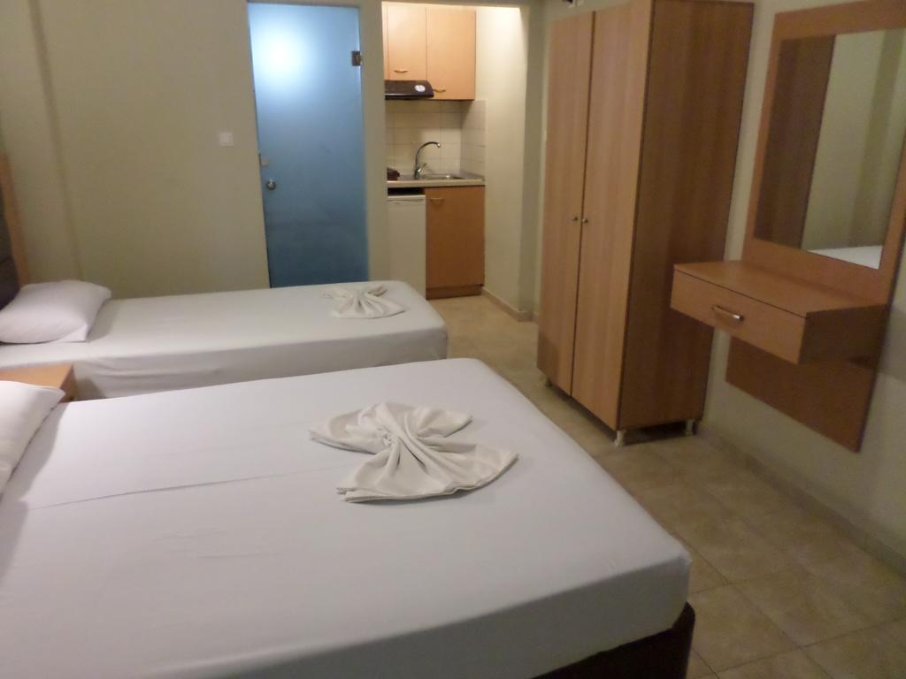 Hotel Dioni Paralía Chambre photo