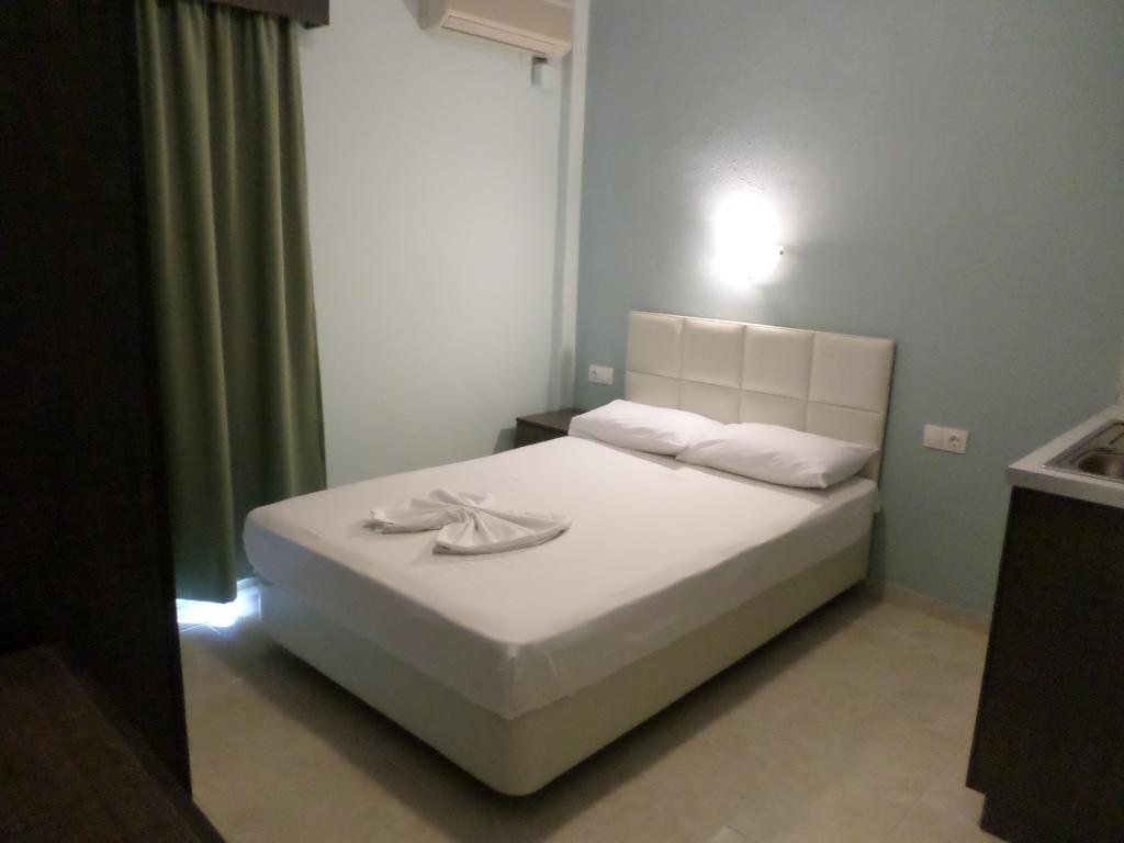 Hotel Dioni Paralía Chambre photo
